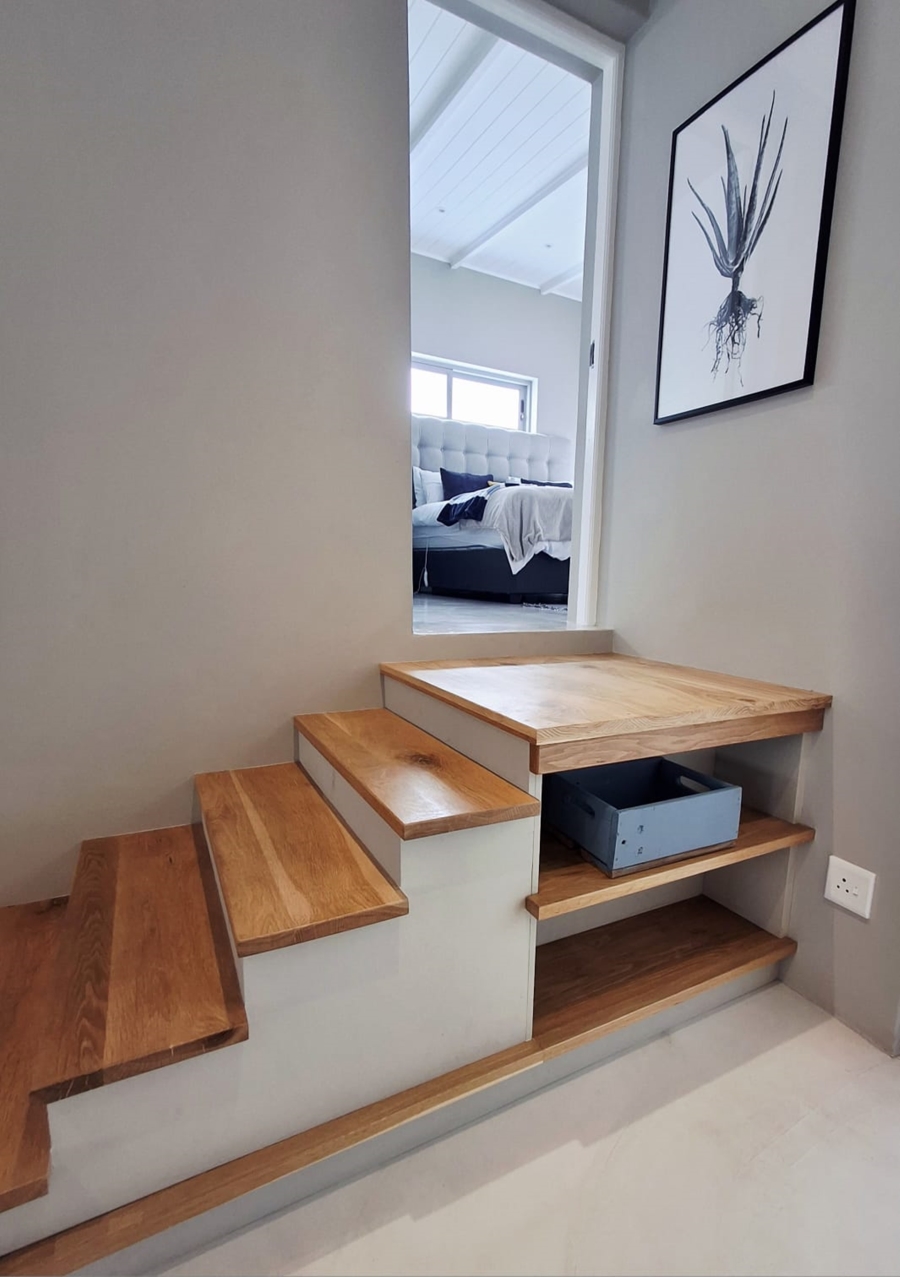 4 Bedroom Property for Sale in Struisbaai Western Cape